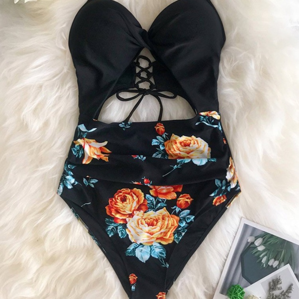Cupshe One piece bathing suit